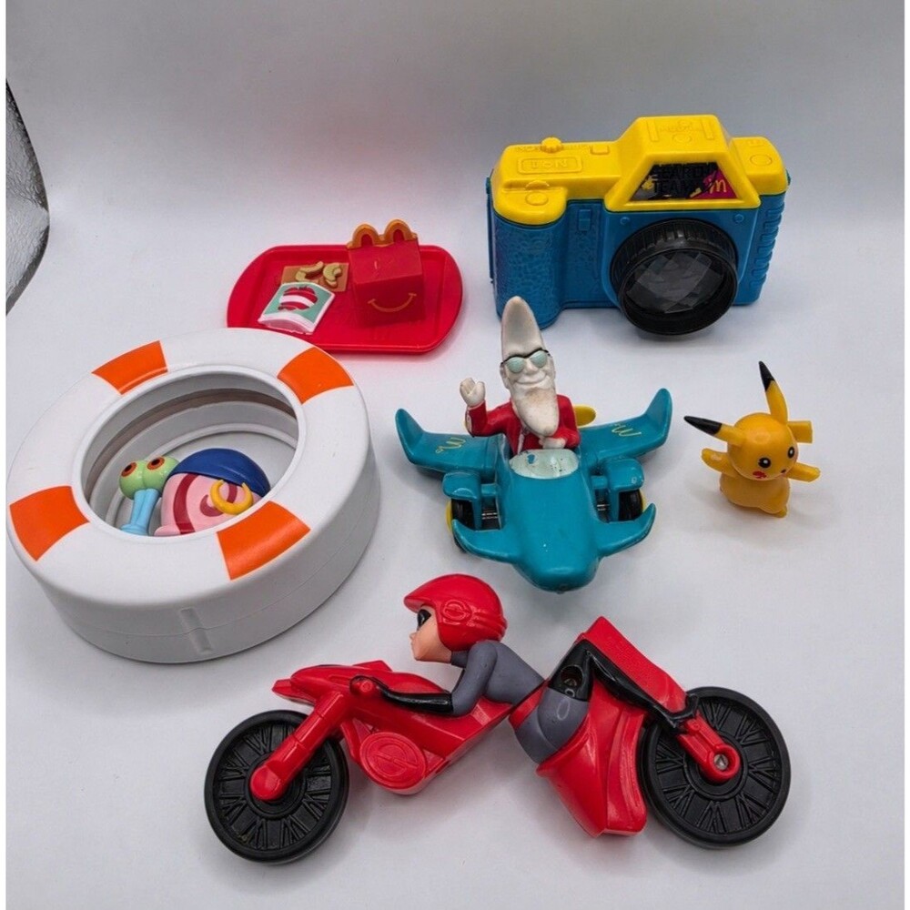 Fast Food Toy Lot McDonalds Burger King Mac Tonight Earth Team Incredibles Pikac